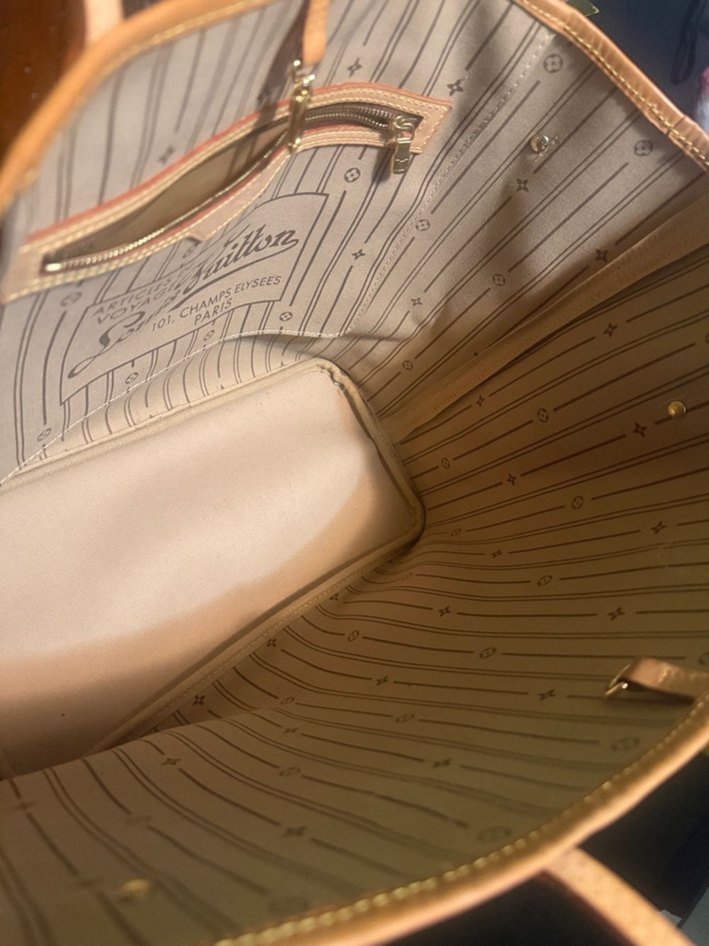 Louis Vuitton Monogram Canvas Tote with Tan Trim - Picture 9 of 9